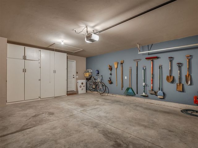 2204 Cale Cove, Yukon, OK 73099