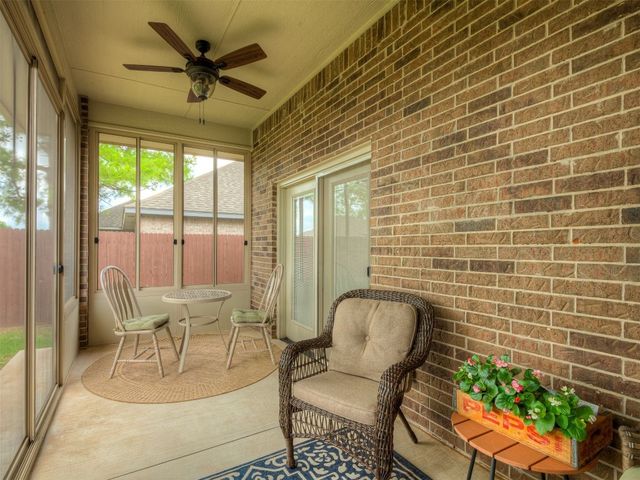 2204 Cale Cove, Yukon, OK 73099