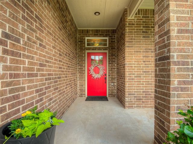 2204 Cale Cove, Yukon, OK 73099