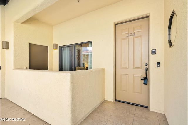 2016 E River Rd Unit 204, Tucson, AZ 85718