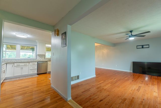 90 Owens Ferry Road, Somerset, KY 42501