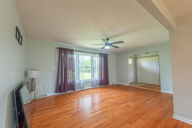 90 Owens Ferry Road, Somerset, KY 42501