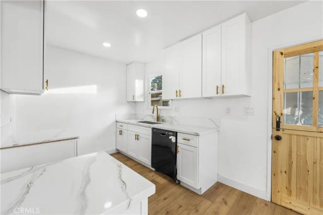 15320 Bledsoe, Sylmar, CA 91342