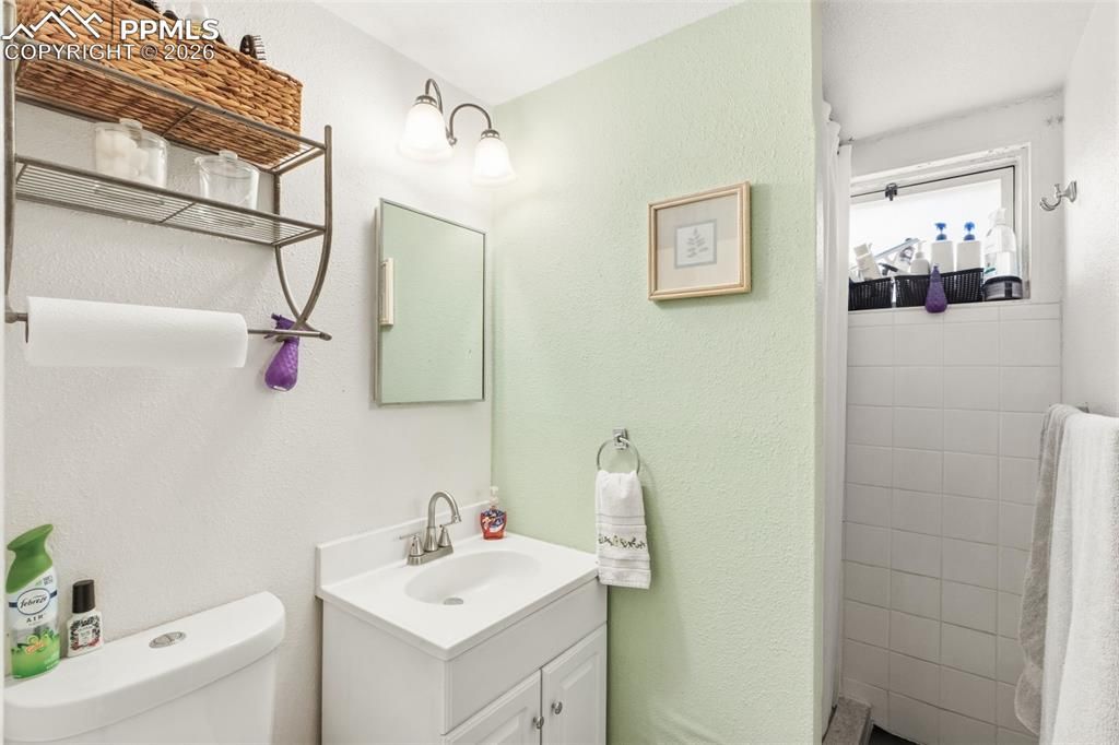 Image 16 of property listing at 1906 Mount Vernon Street, Colorado Springs, CO 80909