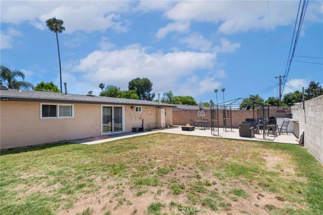 233 W Bygrove Street, Covina, CA 91722