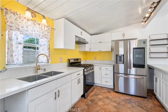 233 W Bygrove Street, Covina, CA 91722