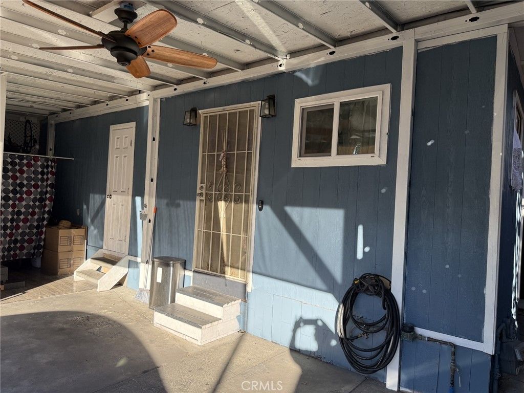 4523 CECILIA Street 11, Cudahy, CA 90201 — photo 2