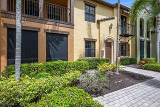 8945 Malibu ST 204, Naples, FL 34113
