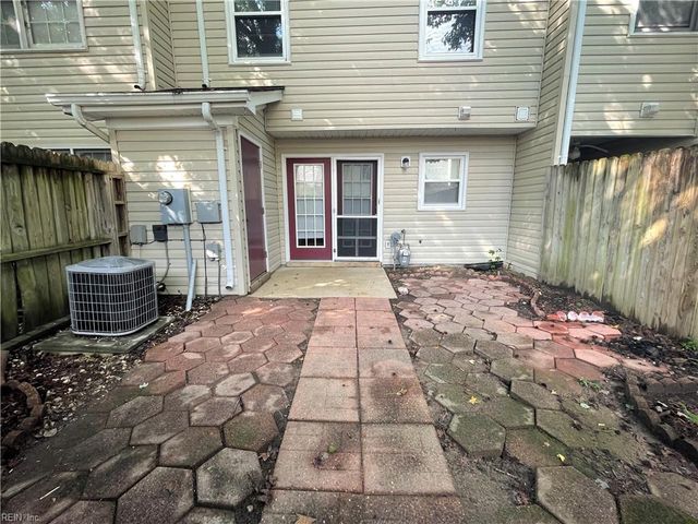 115 Tannin Bark TRL, Yorktown, VA 23692