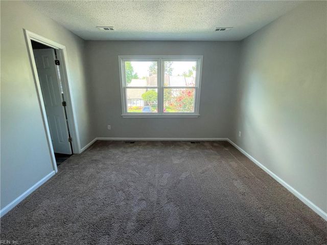 115 Tannin Bark TRL, Yorktown, VA 23692