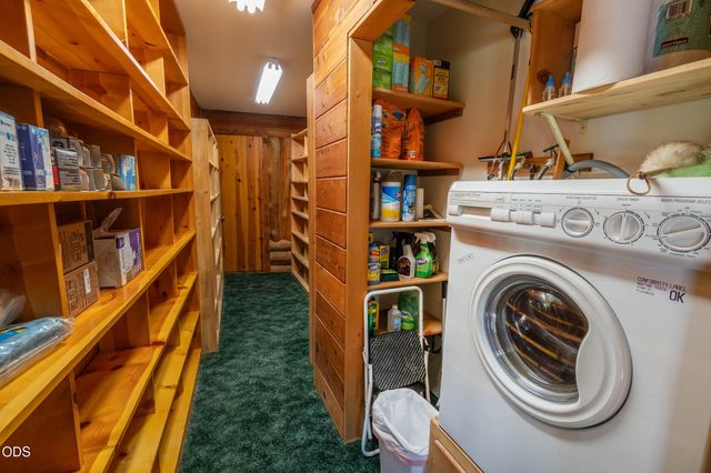 54685 Silver Fox Drive, Bend, OR 97707