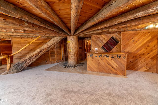 54685 Silver Fox Drive, Bend, OR 97707