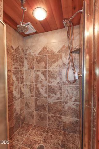 54685 Silver Fox Drive, Bend, OR 97707