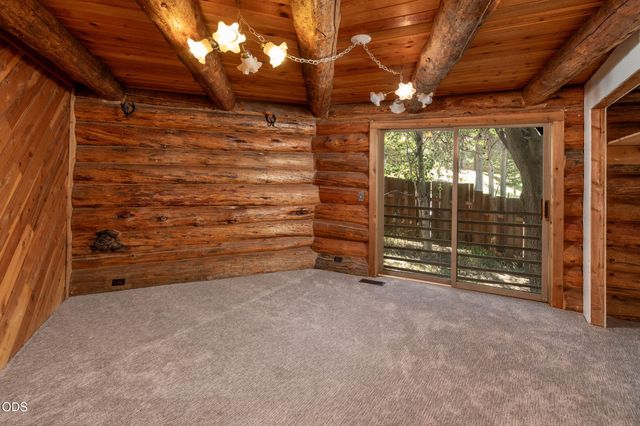 54685 Silver Fox Drive, Bend, OR 97707