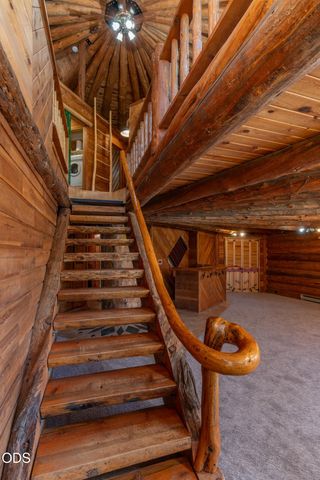 54685 Silver Fox Drive, Bend, OR 97707