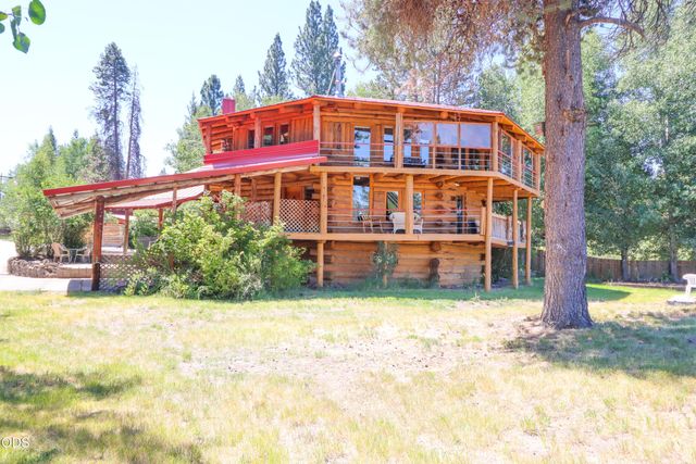 54685 Silver Fox Drive, Bend, OR 97707