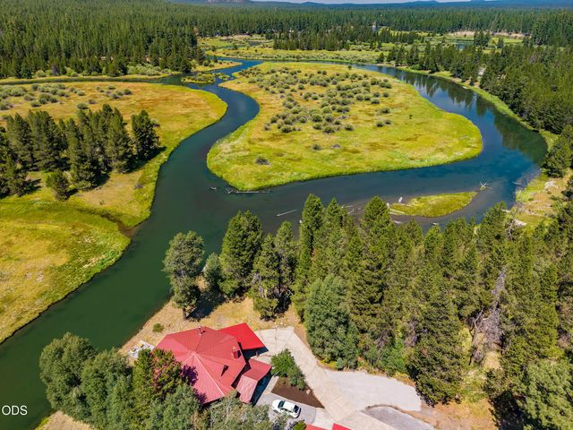 54685 Silver Fox Drive, Bend, OR 97707