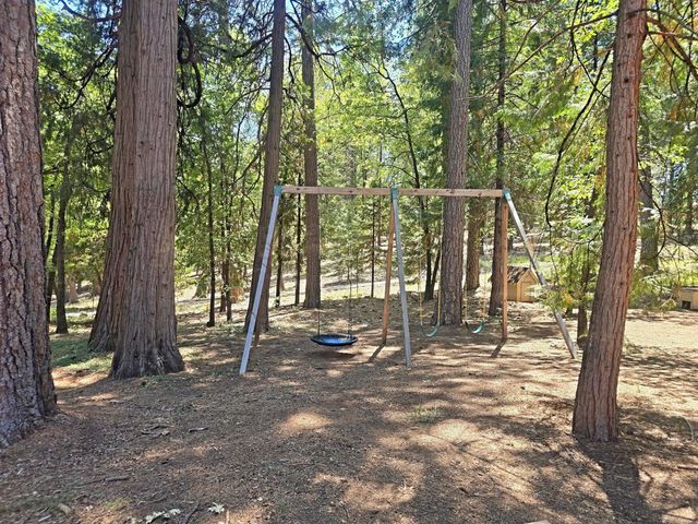 13547 Schooner Hill Dr, Grass Valley, CA 95945