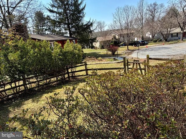 5033 THREE KINGS LN, Columbia, MD 21044