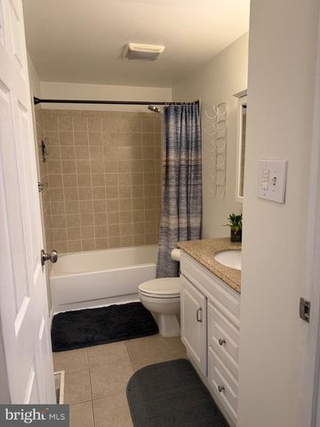 5033 THREE KINGS LN, Columbia, MD 21044