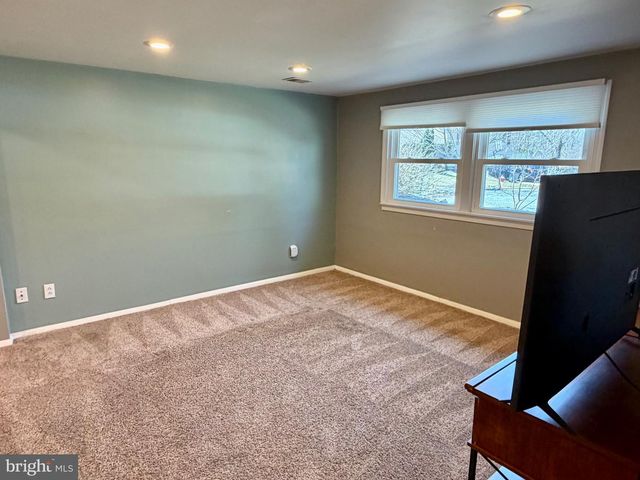 5033 THREE KINGS LN, Columbia, MD 21044