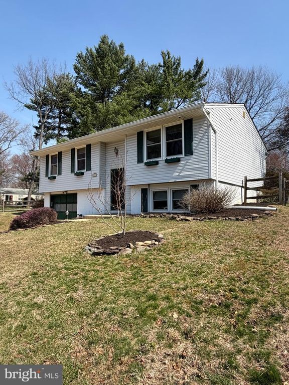 5033 THREE KINGS LN, Columbia, MD 21044