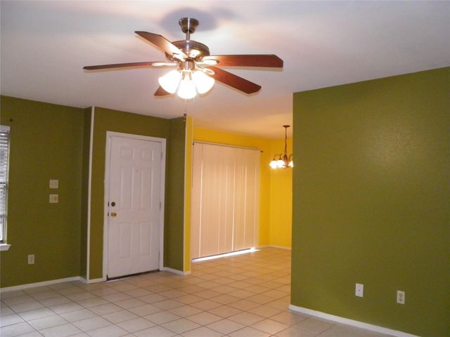 2711 Grants Lake Boulevard 173-Q, Sugar Land, TX 77479