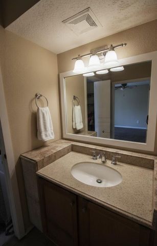 19 Marina CIR, Wimberley, TX 78676