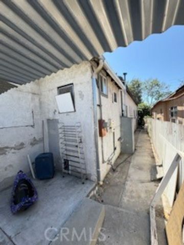 2737 winter st, East Los Angeles, CA 90033