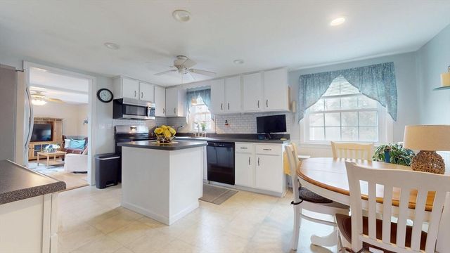 31 Captain Lothrop Rd, Yarmouth, MA 02664