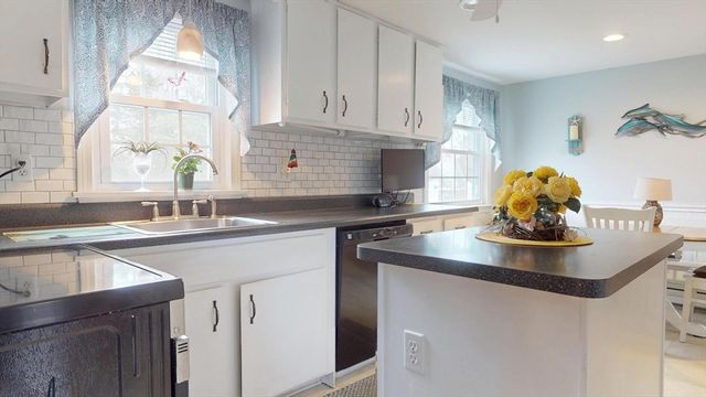 31 Captain Lothrop Rd, Yarmouth, MA 02664