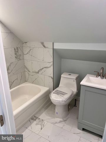 565 HULMEVILLE RD, Langhorne, PA 19047