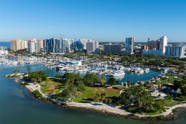 526 N SPOONBILL DRIVE, Sarasota, FL 34236