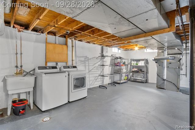 42618 Addison Avenue, Canton, MI 48187