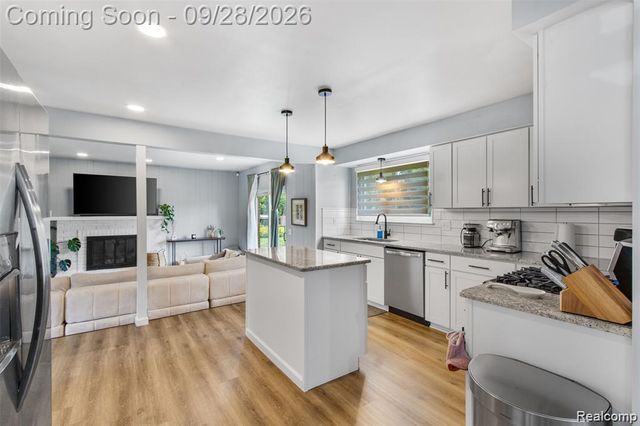 42618 Addison Avenue, Canton, MI 48187