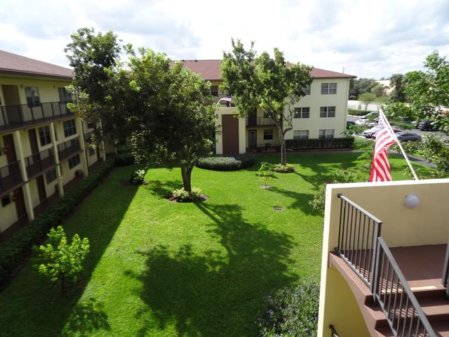 151 SW 135th Terrace 303t, Pembroke Pines, FL 33027