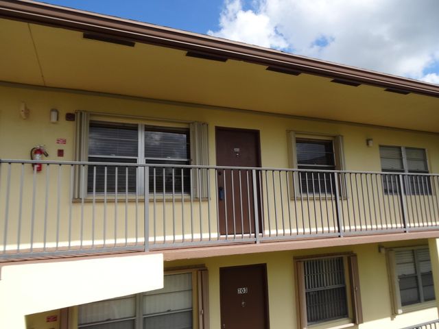 151 SW 135th Terrace 303t, Pembroke Pines, FL 33027