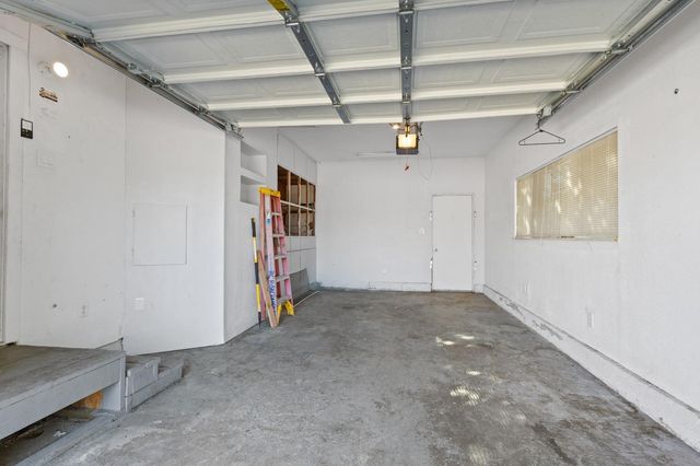 8206 Lichen Dr, Citrus Heights, CA 95621