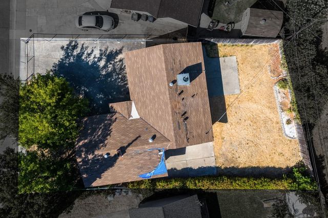 8206 Lichen Dr, Citrus Heights, CA 95621