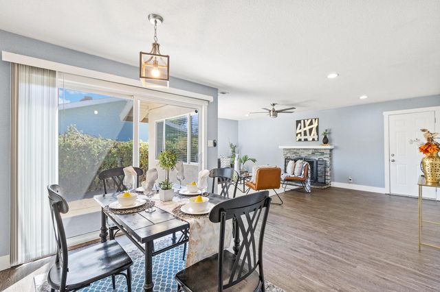 8206 Lichen Dr, Citrus Heights, CA 95621