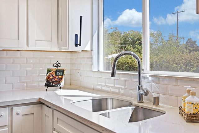 8206 Lichen Dr, Citrus Heights, CA 95621
