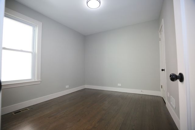 2955 N LOTUS Avenue, Chicago, IL 60641