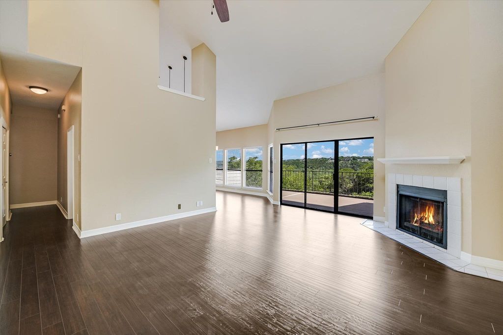 1520 Ben Crenshaw WAY 219, Austin, TX 78746