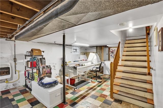 1084 Schultz Rd, Unity Twp, PA 15650