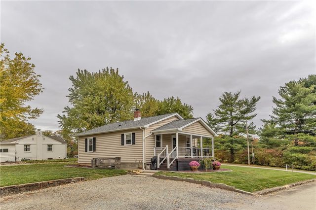 1084 Schultz Rd, Unity Twp, PA 15650