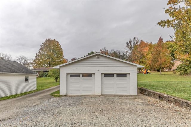 1084 Schultz Rd, Unity Twp, PA 15650