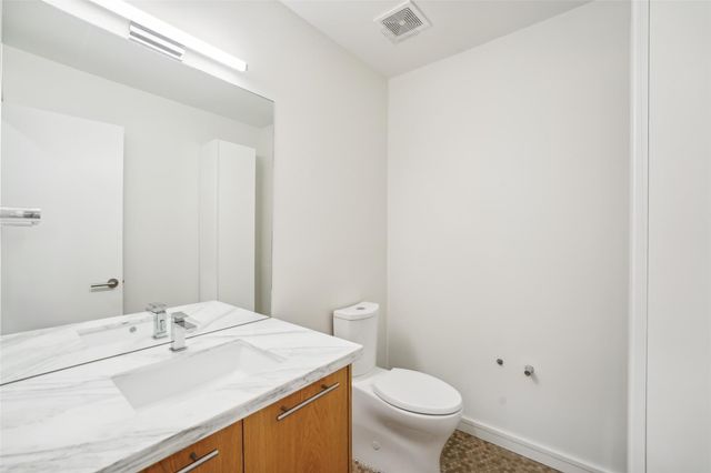 3927 Balcones DR, Austin, TX 78731