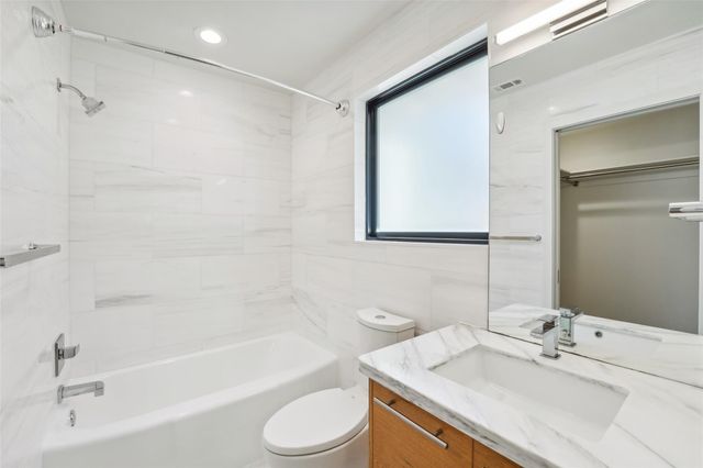 3927 Balcones DR, Austin, TX 78731
