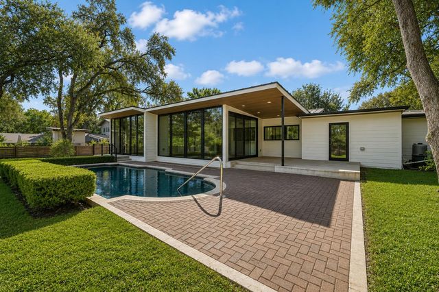 3927 Balcones DR, Austin, TX 78731