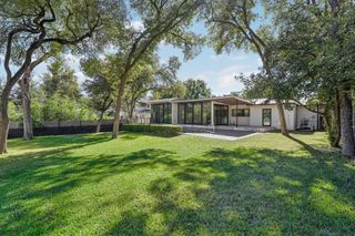 3927 Balcones DR, Austin, TX 78731